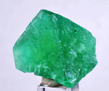 2.8cms GREEN FLUORITE CRYSTAL PERU HUANZALA PERU SHINY K48
