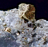 1.5cm UNIQUE NATIVE GOLD INCAS PYRITE CUBES PERU QUARTZ THUMBNAIL CRYSTAL LB114