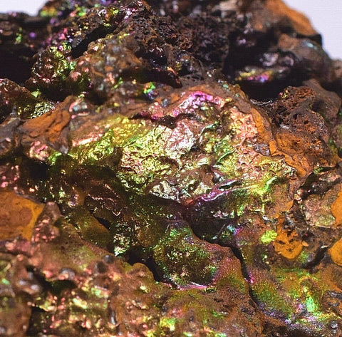 4.9cms GOETHITE BOTRYOIDAL IRIDESCENT CRYSTALS PERU IRON NEW FIND MINERAL ZB02