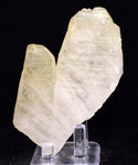 8.6cms TWIN QUARTZ JAPAN LAW CRYSTAL PERU MINERAL SPECIMEN QB113