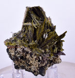 4.3cms PREMIUM EPIDOTE AXINITE CRYSTALS PERU AESTHETIC COLLECTOR CBZ163