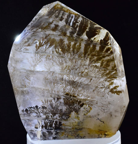 11cms QUARTZ DENDRITIC MANGANESE SHINY POLISHED CRYSTAL MINERAL SPECIMEN QB91