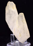8.6cms TWIN QUARTZ JAPAN LAW CRYSTAL PERU MINERAL SPECIMEN QB113