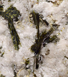 18 cms CALCITE EPIDOTE QUARTZ CRYSTALS INCLUTIONS PERU MINERAL SPECIMEN GB36