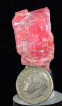 2.7cms RHODOCHROSITE CUBIC CRYSTAL PERU PINK MINERAL SPECIMEN RB586