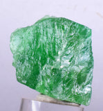 3cms EMERALD GREEN FLUORITE CRYSTAL PERU HUANZALA MINE SHINY NEW FIND KB04