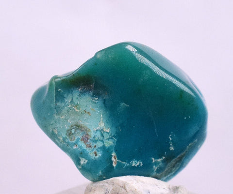 9.5carats GEM SILICA CHRYSOCOLLA CHALCEDONY LILY MINE PERU SCENIC TUMBLED BB73