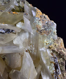 17cms SELENITE CRYSTAL LILY MINE 2000 DISCOVERY PERU MINERAL SPECIMEN TB123