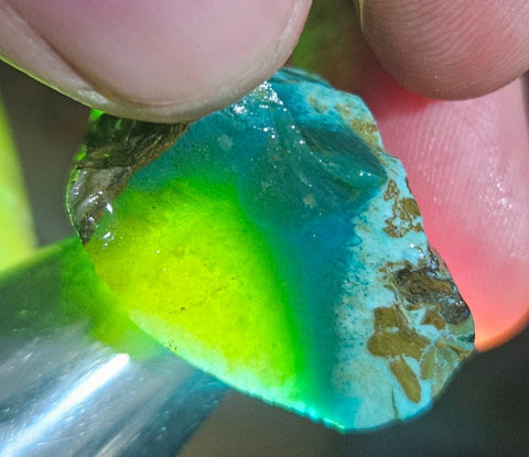 17grs GEM SILICA CHRYSOCOLLA LILY MINE PERU CHALCEDONY QUARTZ BLUE ROUGH SB140