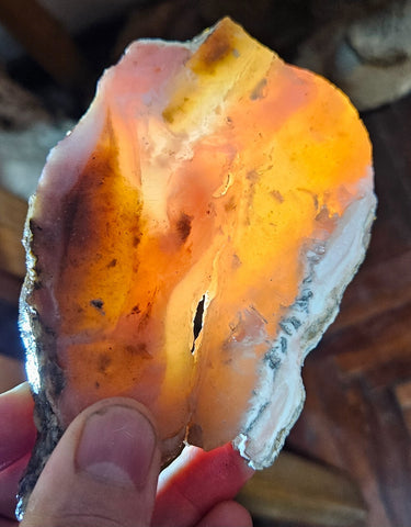 345 grams GEM PINK OPAL HONEY OPAL PERU ROUGH SLAB COLOR TRANSLUCENT PB77
