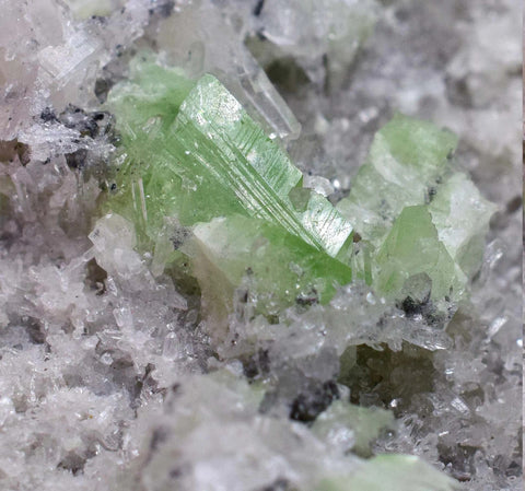 6.5cms AUGELITE CRYSTAL PERU DARK GREEN BRIGHT NEEDLE QUARTZ PASTO BUENO AE388