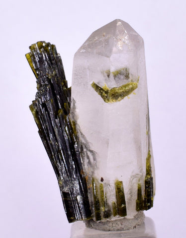 2.8cms PREMIUM EPIDOTE QUARTZ MINIATURE CRYSTALS PERU AESTHETIC COLLECTOR CB128
