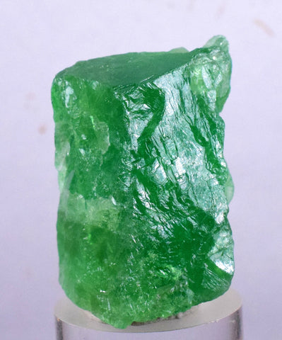 3cms EMERALD GREEN FLUORITE CRYSTAL PERU HUANZALA MINE SHINY NEW FIND KB04