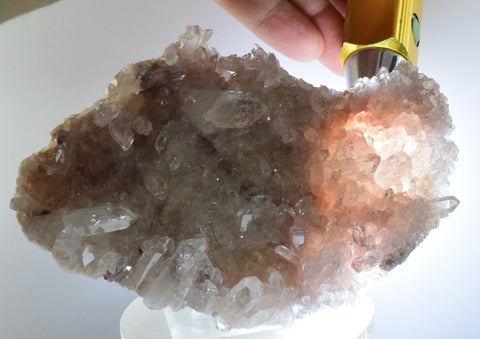 13cms PINK LITHIUM QUARTZ COLOMBIA SHINY NATURAL CRYSTAL MINERAL SPECIMEN QB50