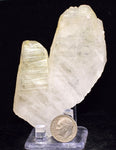 8.6cms TWIN QUARTZ JAPAN LAW CRYSTAL PERU MINERAL SPECIMEN QB113