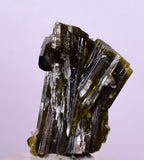 2.8cms EPIDOTE QUARTZ CRYSTALS PERU CLUSTER COLLECTOR GREEN COLOR MINERAL CB68