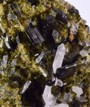 5.1cms EPIDOTE QUARTZ CRYSTALS PERU CLUSTER COLLECTOR GREEN COLOR MINERAL CB143