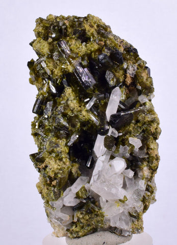 5.1cms EPIDOTE QUARTZ CRYSTALS PERU CLUSTER COLLECTOR GREEN COLOR MINERAL CB143