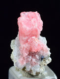 1.9cms RHODOCHROSITE FLUORITE PYRITE CRYSTAL RHOMBOHEDRAL SUPER MINIATURE RB302