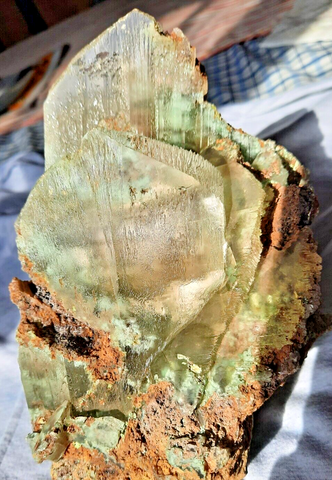 21.5cms TWIN SELENITE CRYSTALS CHRYSOCOLLA SPHERES INSIDE LILY MINE PERU TB126