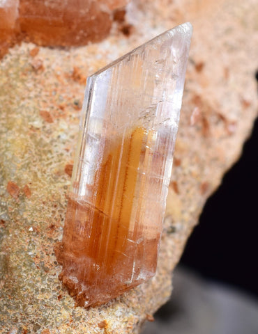 6.8cms LIMONITE IN SELENITE CRYSTAL COLLECTOR PERU MINERAL SPECIMEN TB108
