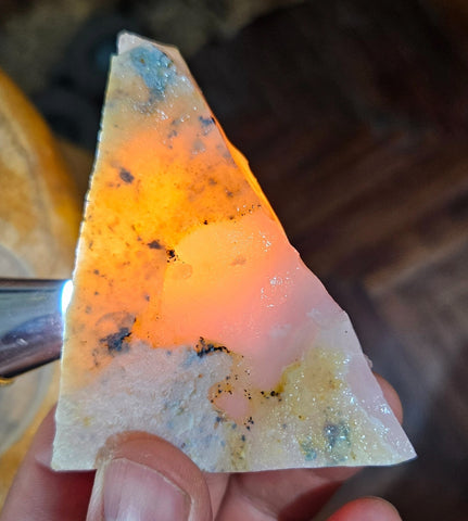65 grams GEM PINK OPAL PERU ROUGH ANGEL SKIN TRANSLUCENT CORAL COLOR PB68