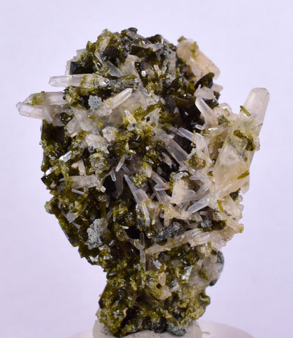 3.8cms EPIDOTE QUARTZ CRYSTALS PERU CLUSTER COLLECTOR GREEN COLOR MINERAL CB145