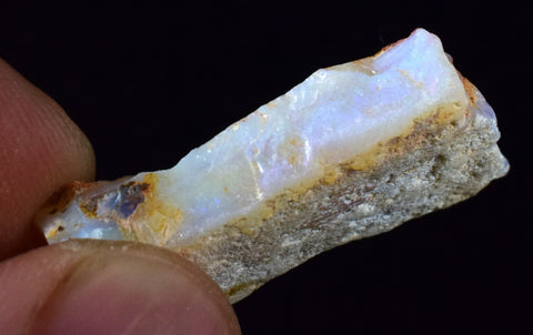21cts FIRE OPAL AUSTRALIA PRECIOUS BLUE FIRE OPAL COBBER JEWELRY OB104