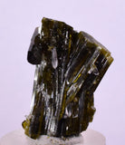 2.8cms EPIDOTE QUARTZ CRYSTALS PERU CLUSTER COLLECTOR GREEN COLOR MINERAL CB68