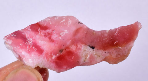 9 grams GEM PINK OPAL PERU ROUGH CORAL COLOR TRANSLUCENT MINERAL PB31