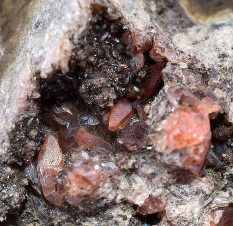 4.7cm RHODOCHROSITE CRYSTALS PERU OLD STOCK UCHUCCHACUA MINERAL SPECIMEN RB517