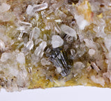 8.2cms  GEM GARNET  BANDED QUARTZ EPIDOTE CRYSTALS PERU SHINY SHARP RARE GB65