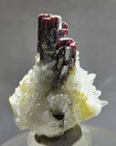 4.5cms RED HUBNERITE QUARTZ CRYSTALS MINERAL SPECIMEN COLLECTOR PERU MB215