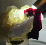 5.9cms RED HUBNERITE QUARTZ CRYSTALS MINERAL SPECIMEN COLLECTOR PERU MB223