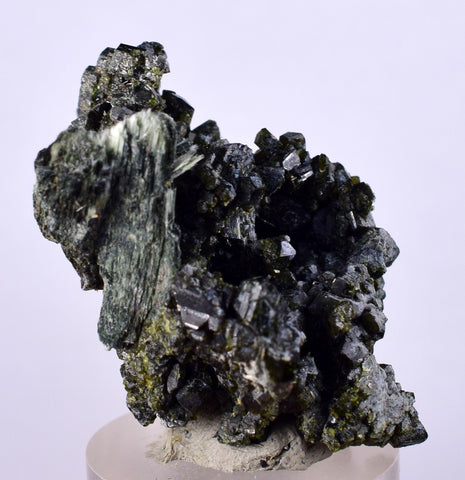 4cms ACTINOLITE EPIDOTE CRYSTALS Peru Natural Brilliant Cluster Mineral Specimen Collectors C956