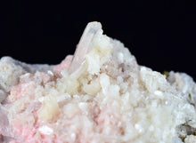 Load image into Gallery viewer, 6.3cms RHODOCHROSITE STILBITE QUARTZ CRYSTALS BULGARIA MINERAL SPECIMEN
