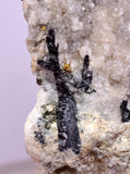 6.4cms NATIVE GOLD FERBERITE QUARTZ CRYSTAL MINERAL LB226