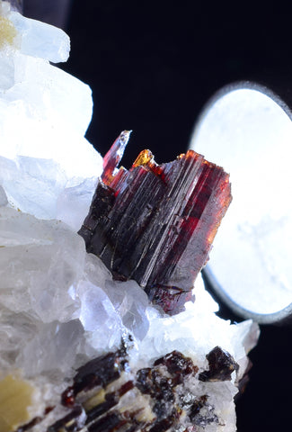 7.8cms RED HUBNERITE QUARTZ PYRITE CRYSTALS MINERAL SPECIMEN COLLECTOR PERU MB157