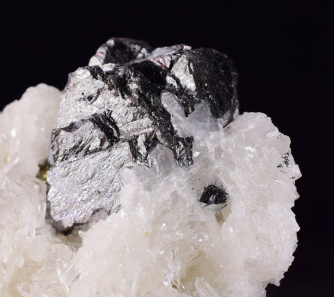 7.4cms RED HUBNERITE QUARTZ PYRITE CRYSTALS MINERAL SPECIMEN COLLECTOR PERU MB159