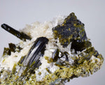 8.5cms EPIDOTE QUARTZ  CALCITE Crystals Peru Mineral Specimen Collectors C722