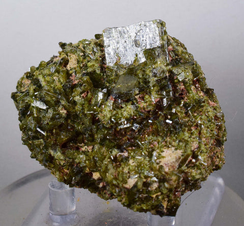 6.2cms EPIDOTE CRYSTALS CLUSTER collector peru green color mineral specimen c775