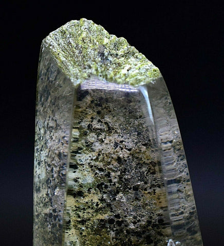 9cms QUARTZ CRYSTAL epidote radial inclusions peru unique mineral specimen Q179