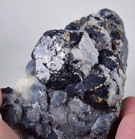 11cms SPHALERITE DRUZY QUARTZ Crystals Giant 4cms Blenda Main Crystal Mineral Specimen Peru Collector M174