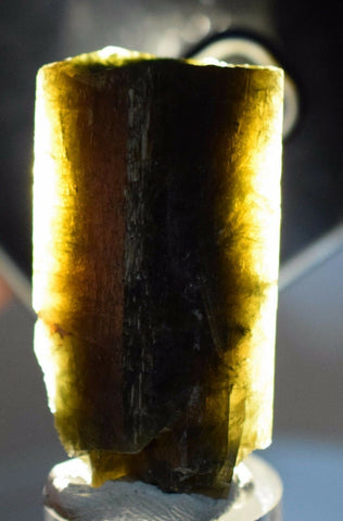 160carat ZOISITE NEEDLES CRYSTAL tanzanite (?) clinozoisite green yellow peru M35
