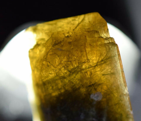 64carat ZOISITE NEEDLES CRYSTAL tanzanite (?) clinozoisite green yellow peru M53