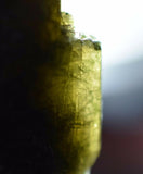 87carat ZOISITE NEEDLES CRYSTAL tanzanite (?) clinozoisite green yellow peru M46