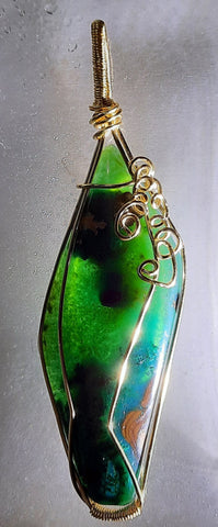 54carats 8.9cms GEM SILICA CHRYSOCOLLA Pendant Emeraldine Lily Mine Peru Cabochon Scenic Quartz Malachite Chalcedony Emerald Jade Color J530