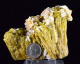 8.5ms EPIDOTE CALCITE CRYSTALS Cluster Peru Green Color Mineral Specimen C877