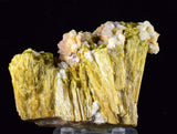 8.5ms EPIDOTE CALCITE CRYSTALS Cluster Peru Green Color Mineral Specimen C877
