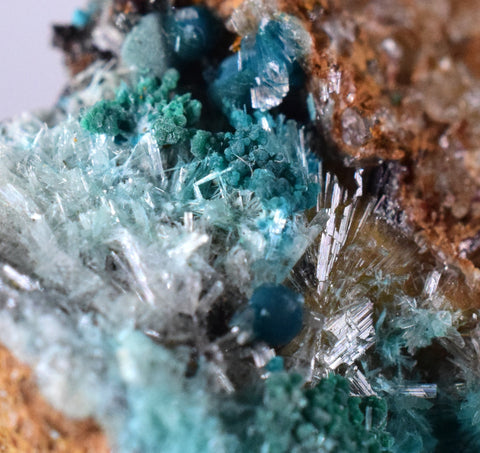 4.4cms CHRYSOCOLLA MALACHITE SELENITE Crystals Peru Quartz Calcite Barite ? Brochantite ? Ajoite ? Rosasite ? Mineral Specimen  Peru C911